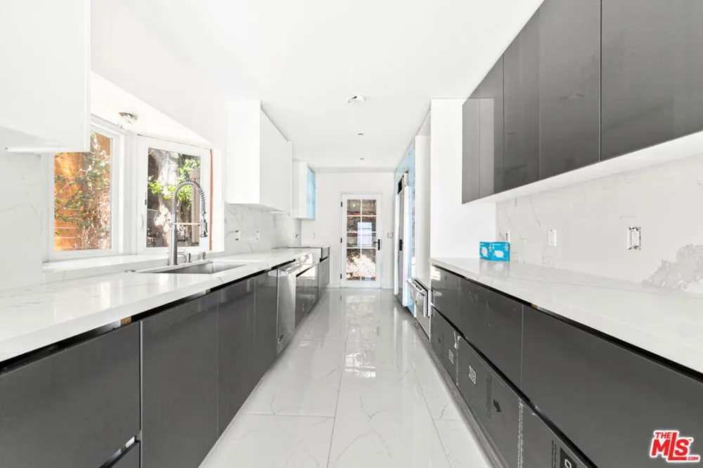17725 Revello Drive Los Angeles, CA 90272