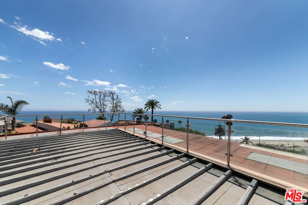 17725 Revello Drive Los Angeles, CA 90272