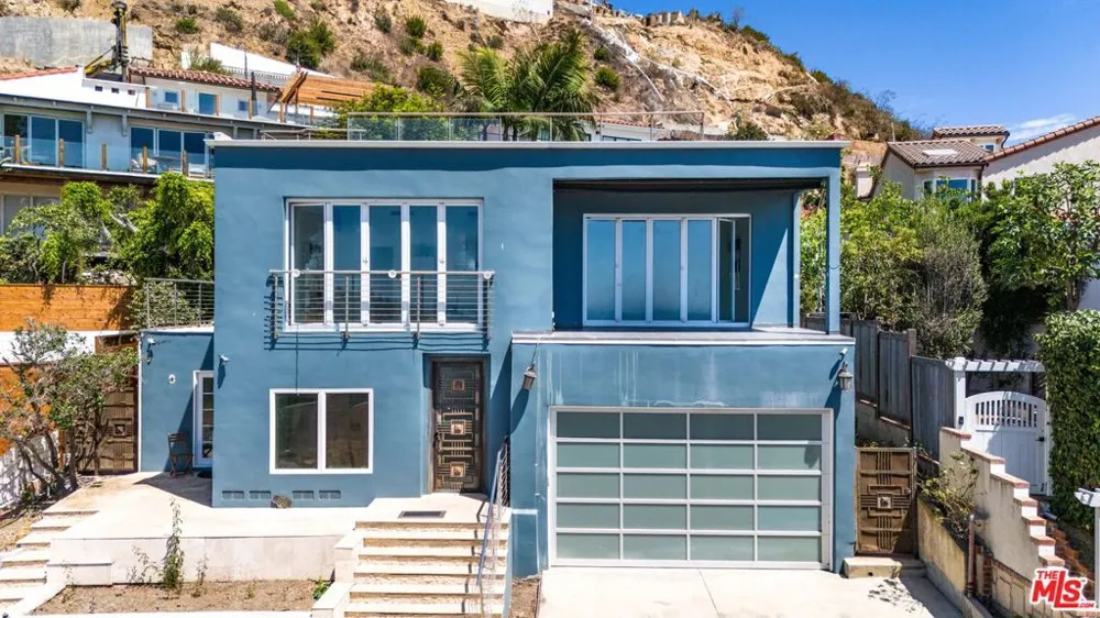 17725 Revello Drive Los Angeles, CA 90272