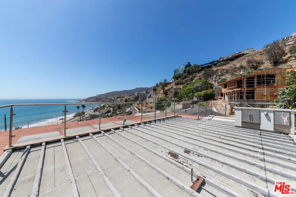 17725 Revello Drive Los Angeles, CA 90272