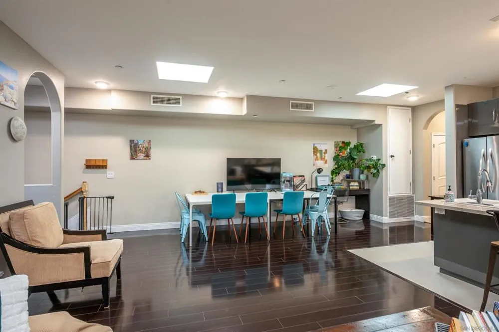 4741 Point Loma San Diego, CA 92106