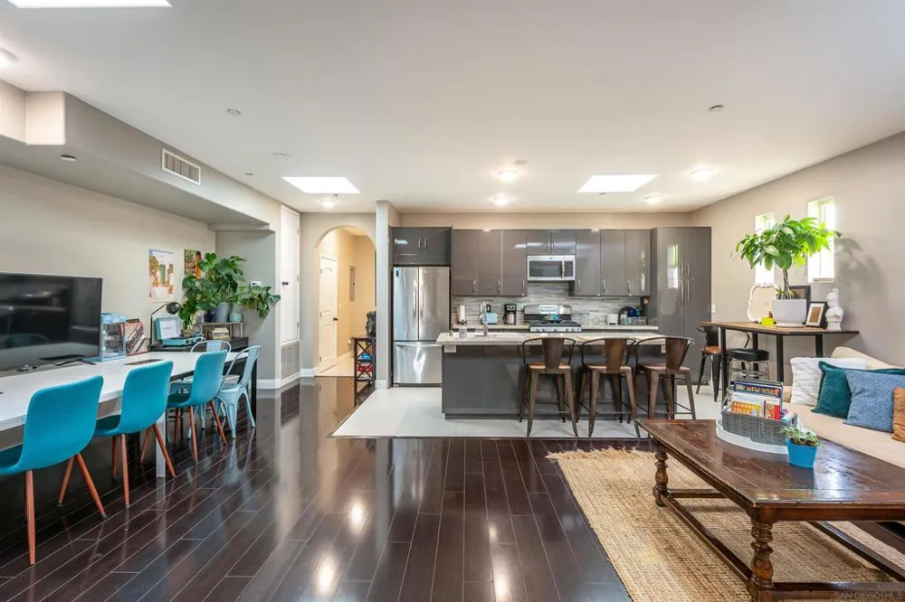 4741 Point Loma San Diego, CA 92106