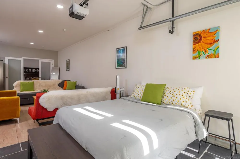 4741 Point Loma San Diego, CA 92106