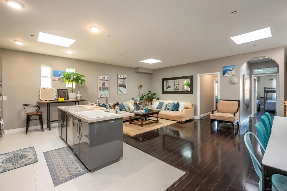 4741 Point Loma San Diego, CA 92106