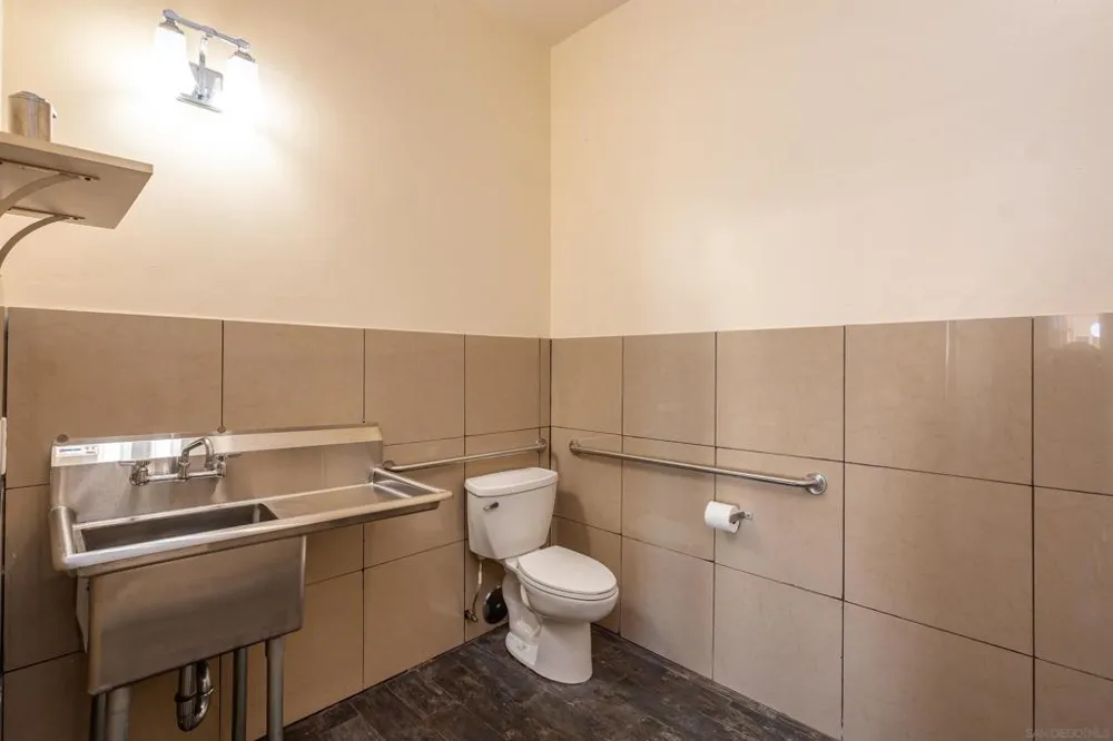 4741 Point Loma San Diego, CA 92106