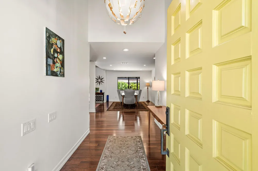 1444 S San Mateo Drive Palm Springs, CA 92264