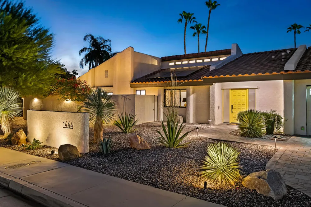 1444 S San Mateo Drive Palm Springs, CA 92264