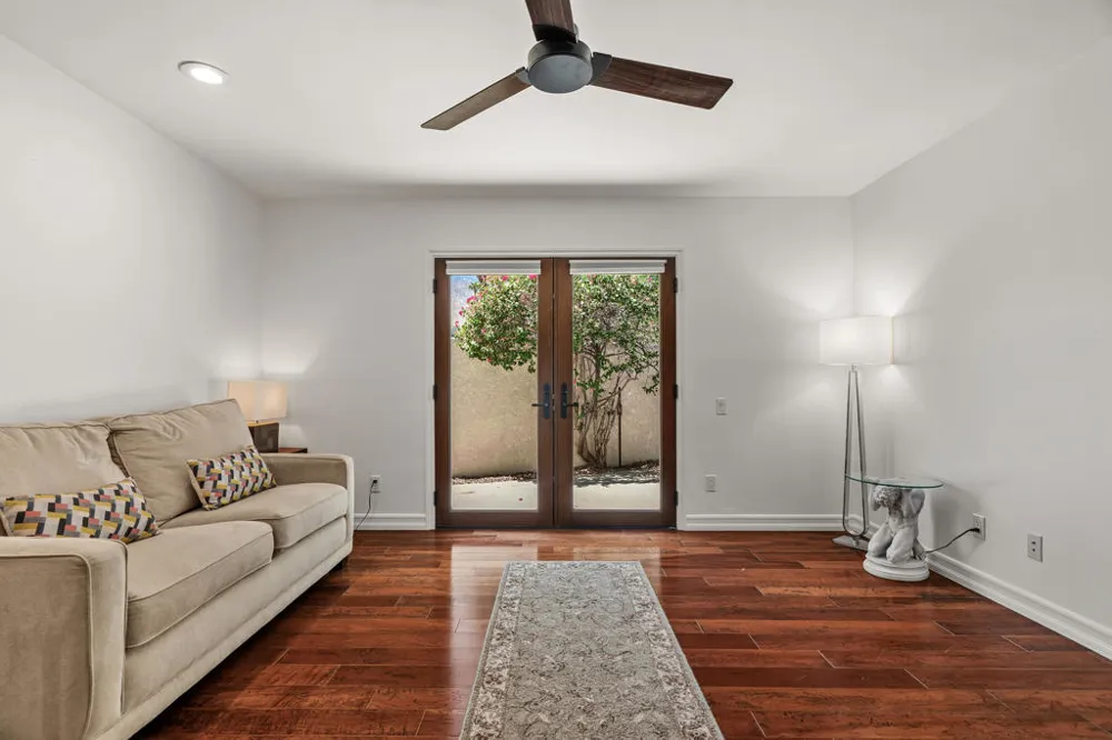 1444 S San Mateo Drive Palm Springs, CA 92264