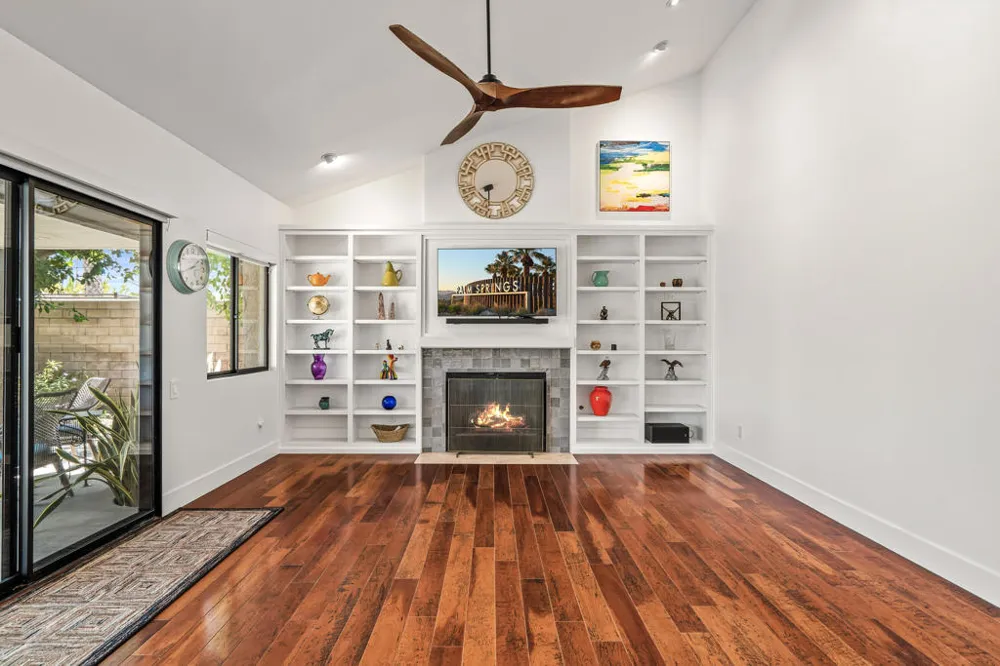 1444 S San Mateo Drive Palm Springs, CA 92264