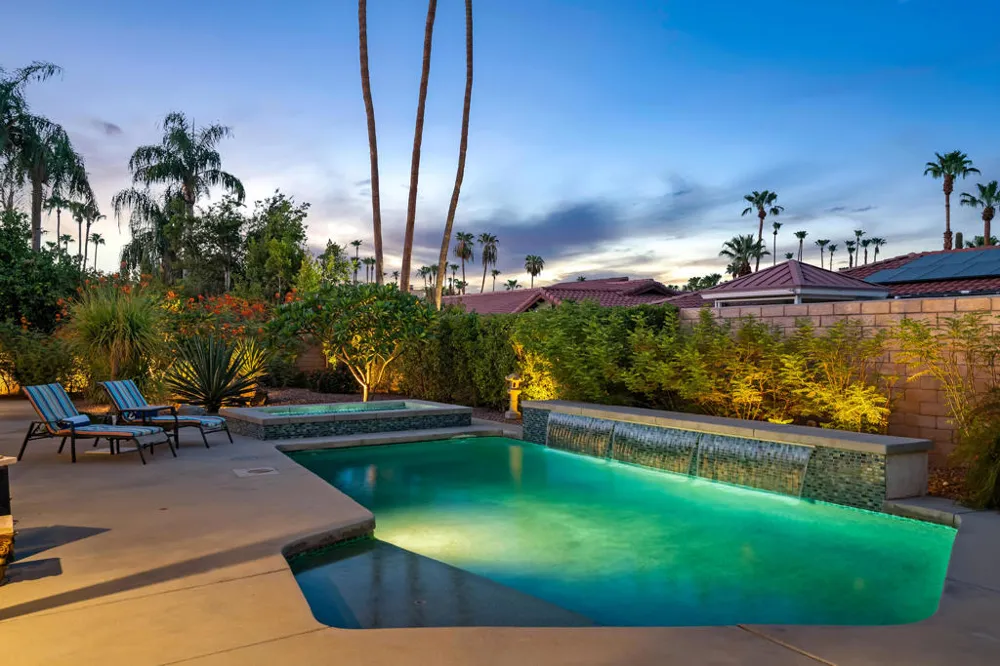 1444 S San Mateo Drive Palm Springs, CA 92264