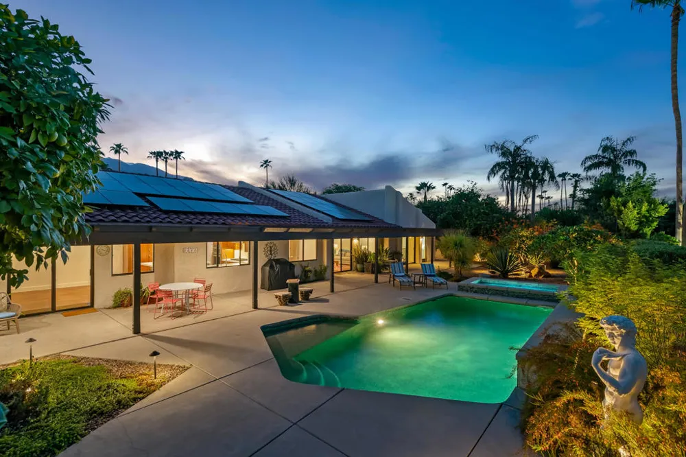 1444 S San Mateo Drive Palm Springs, CA 92264