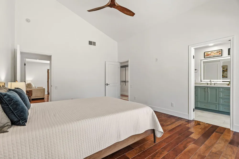 1444 S San Mateo Drive Palm Springs, CA 92264