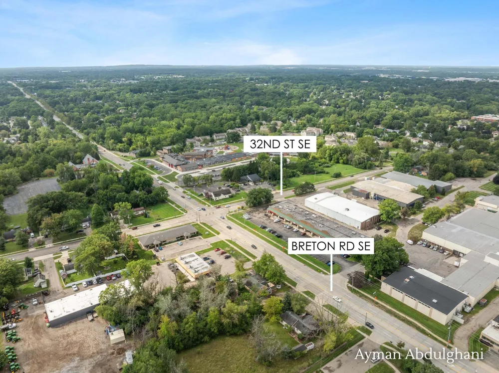 3151 Breton Road SE Kentwood, MI 49512