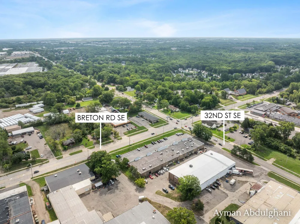 3151 Breton Road SE Kentwood, MI 49512