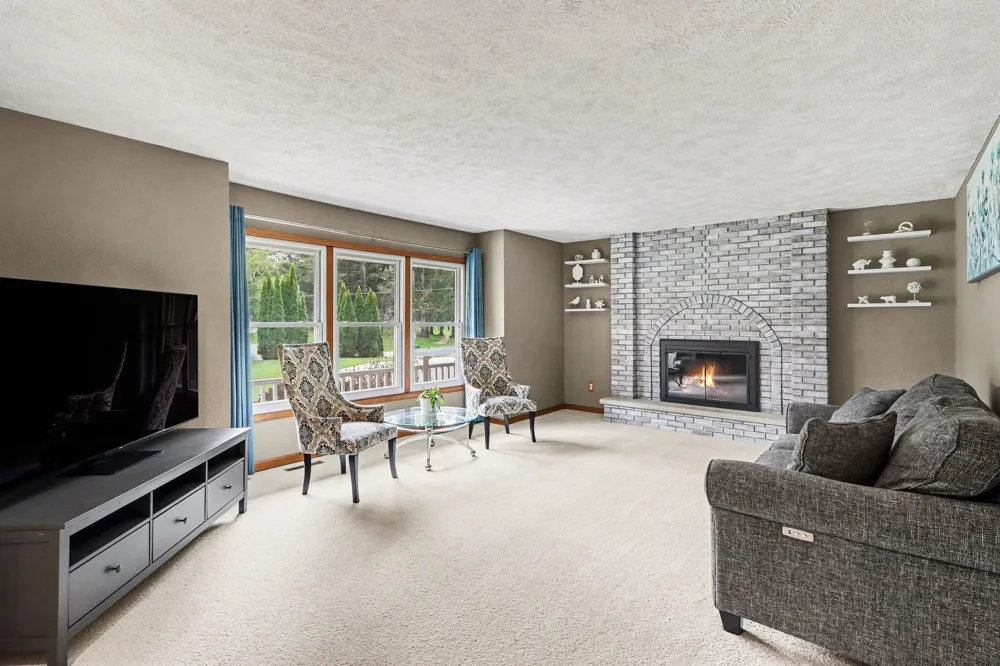 2828 W F AVENUE Kalamazoo, MI 49009