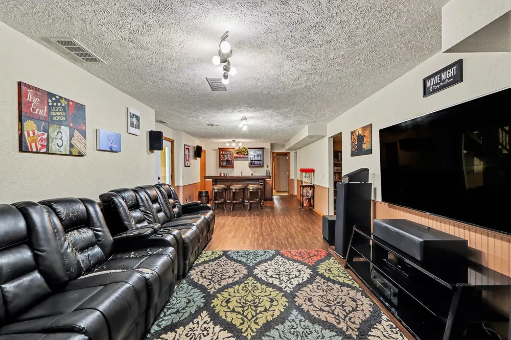 2828 W F AVENUE Kalamazoo, MI 49009