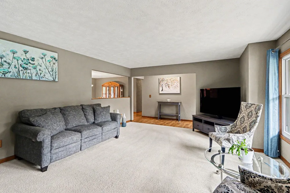 2828 W F AVENUE Kalamazoo, MI 49009