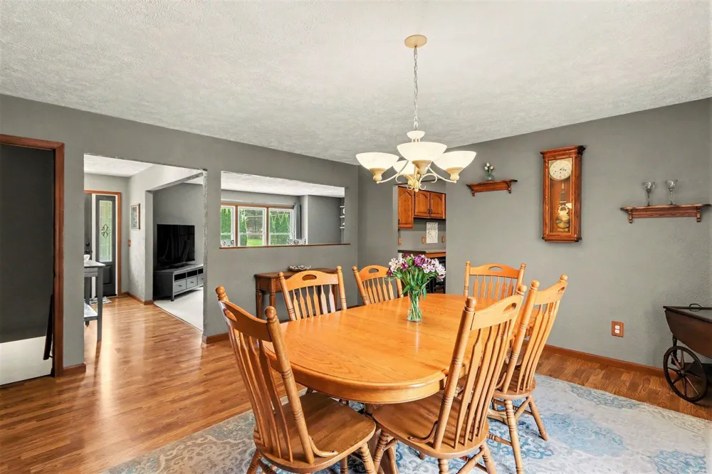 2828 W F AVENUE Kalamazoo, MI 49009