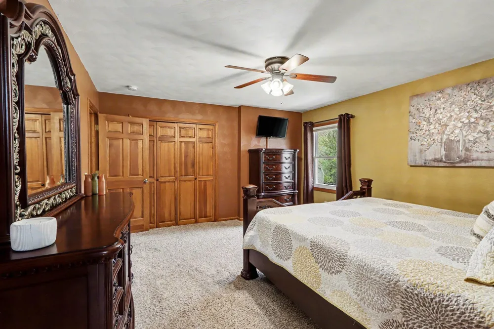 2828 W F AVENUE Kalamazoo, MI 49009