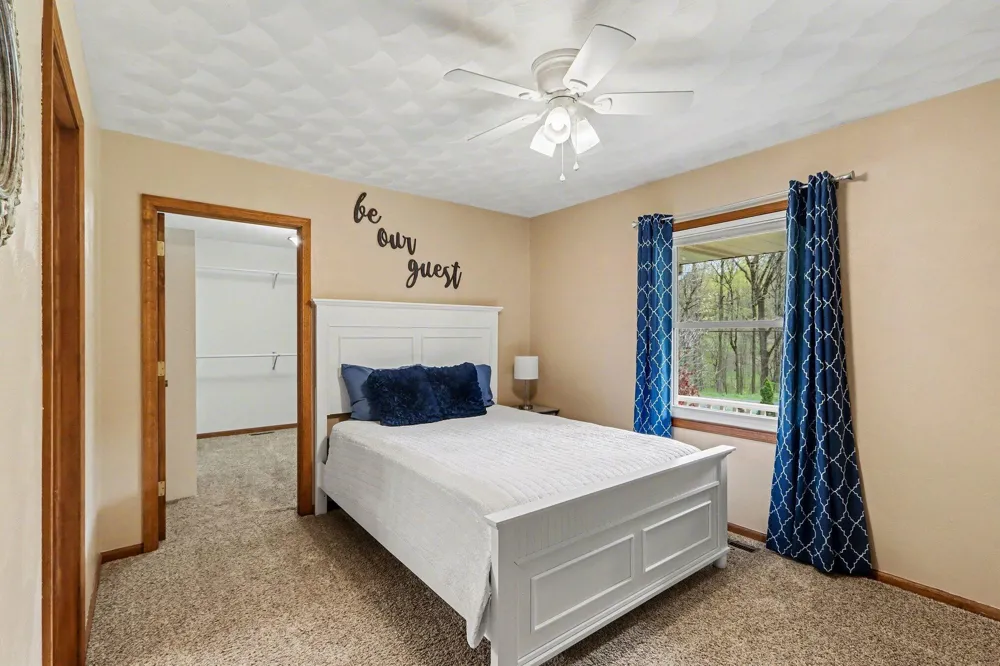 2828 W F AVENUE Kalamazoo, MI 49009