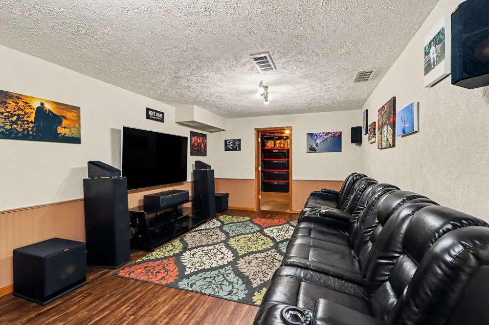 2828 W F AVENUE Kalamazoo, MI 49009