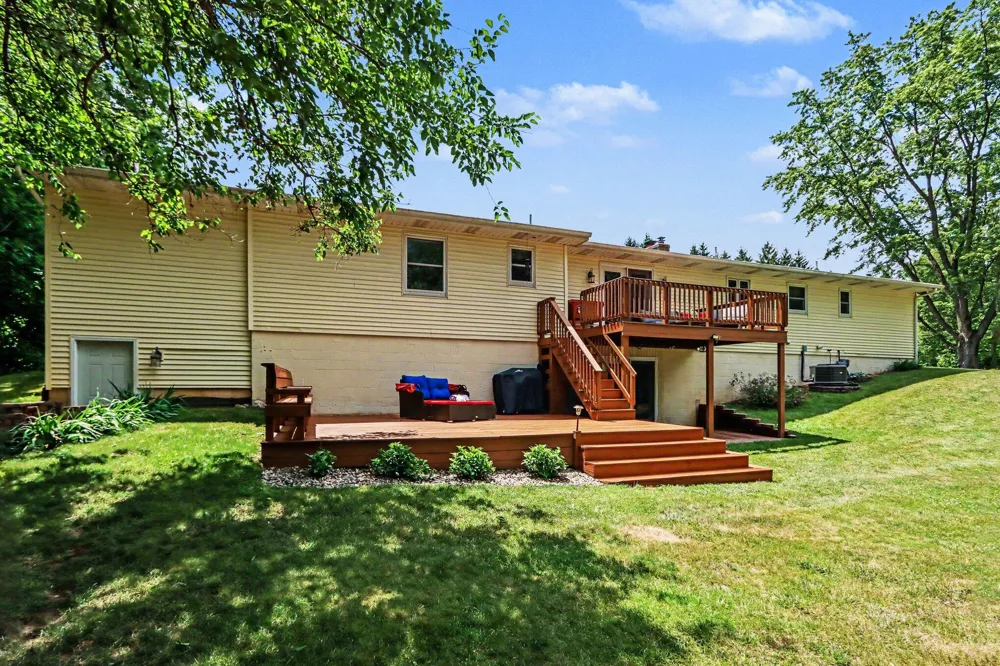 2828 W F AVENUE Kalamazoo, MI 49009