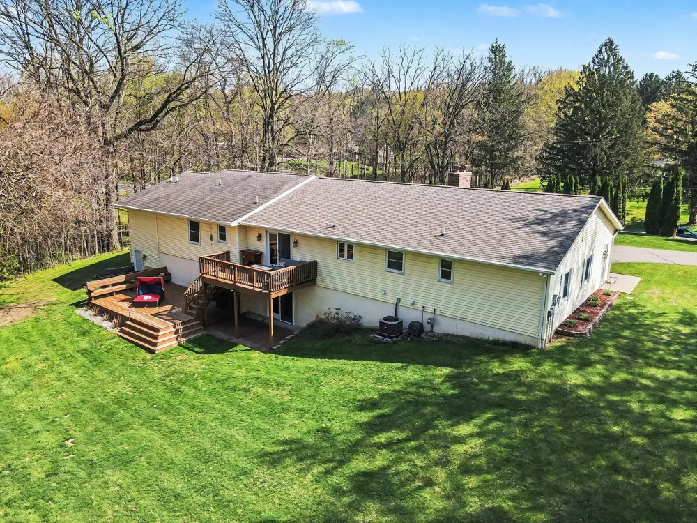 2828 W F AVENUE Kalamazoo, MI 49009