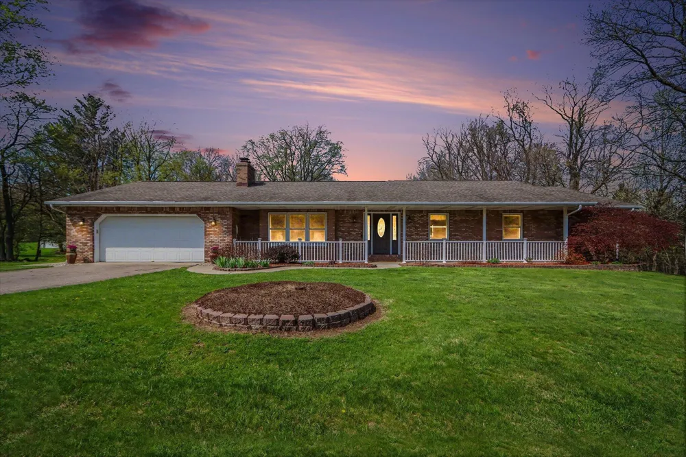 2828 W F AVENUE Kalamazoo, MI 49009