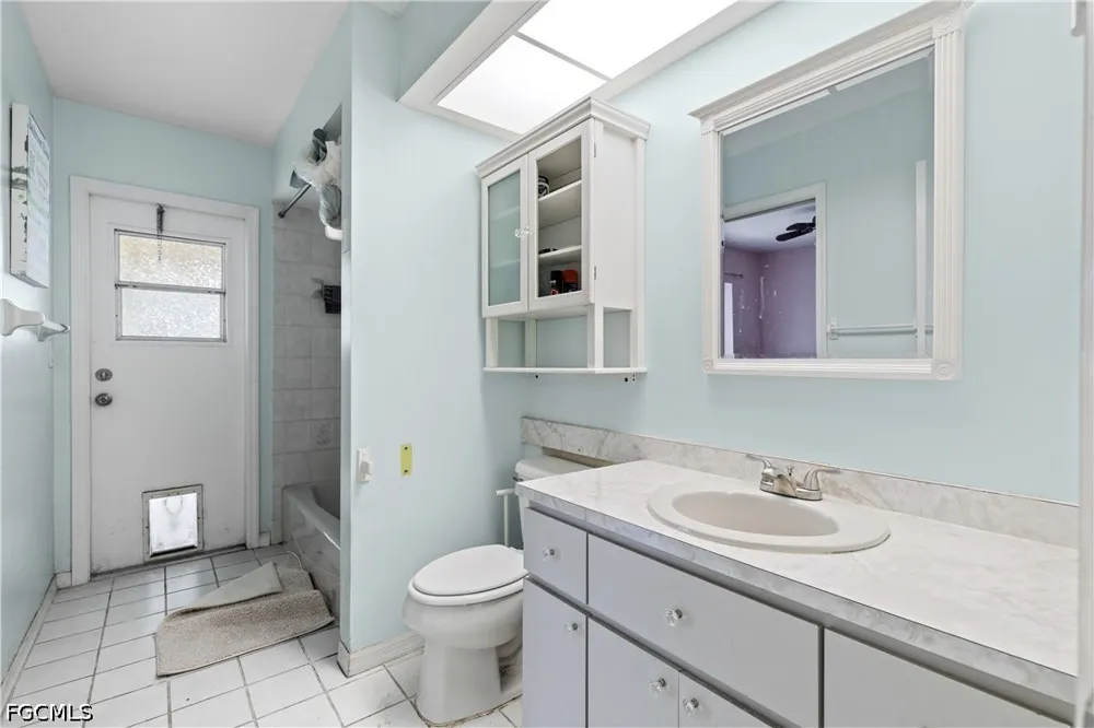 SE 2nd Street Cape Coral, FL 33990