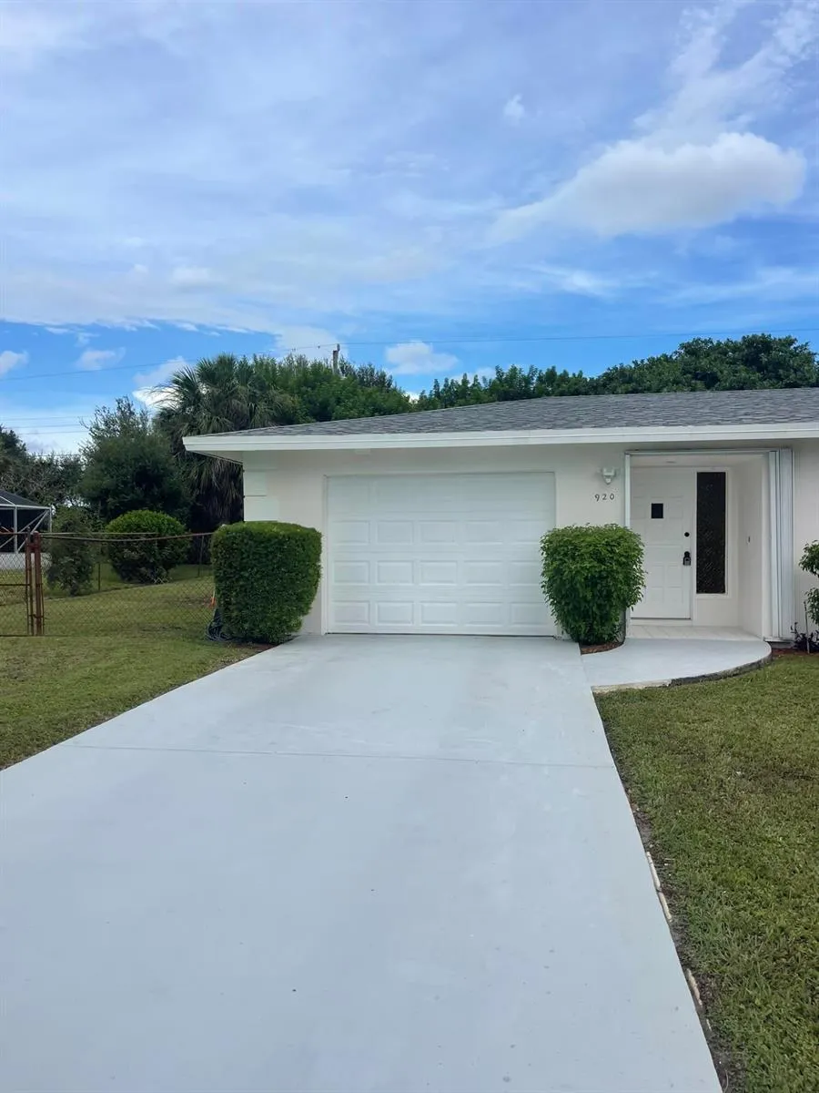 920 NW 3RD STREET Boynton Beach, FL 33435