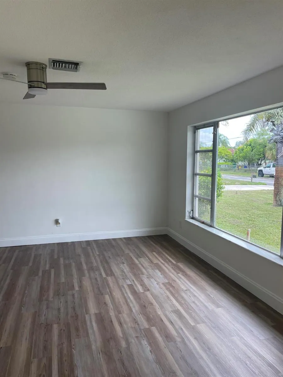 920 NW 3RD STREET Boynton Beach, FL 33435