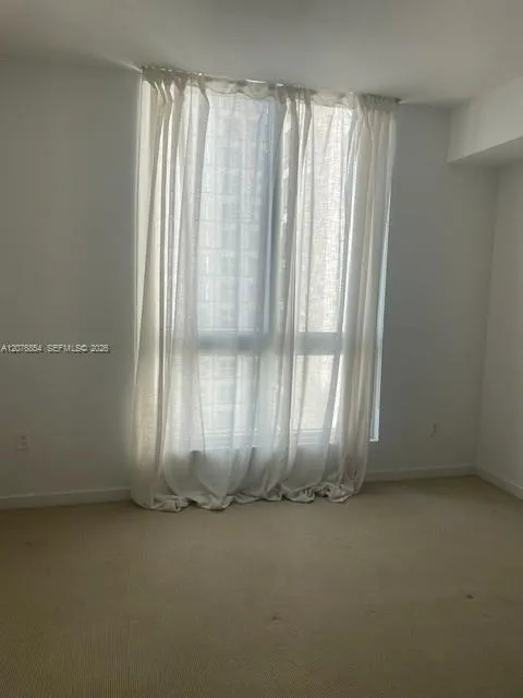 300 S Biscayne Blvd #T-2303 Miami, FL 33131