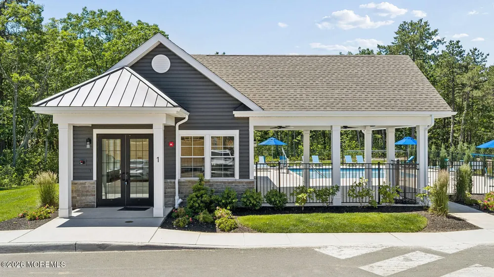 45 Frst Park Drive Waretown, NJ 08758