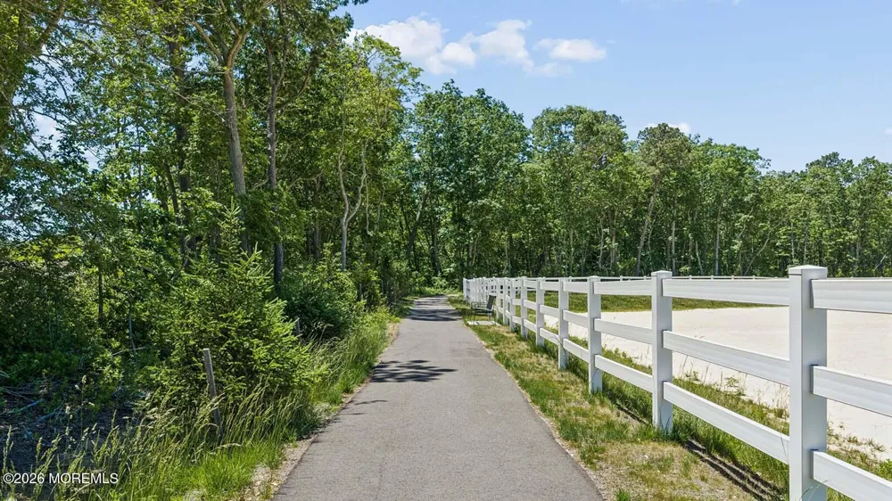 45 Frst Park Drive Waretown, NJ 08758