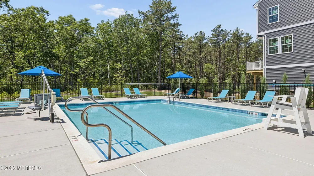 45 Frst Park Drive Waretown, NJ 08758