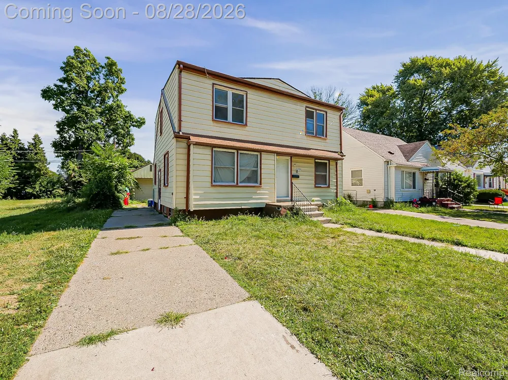 14725 Agnes Avenue Eastpointe City, MI 48021
