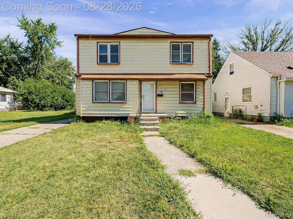 14725 Agnes Avenue Eastpointe City, MI 48021