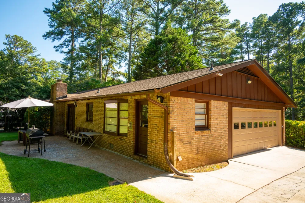 5428 Smoke Rise DR Stone Mountain, GA 30087