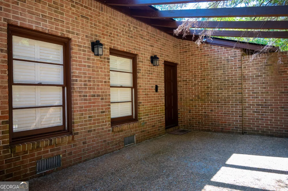 5428 Smoke Rise DR Stone Mountain, GA 30087
