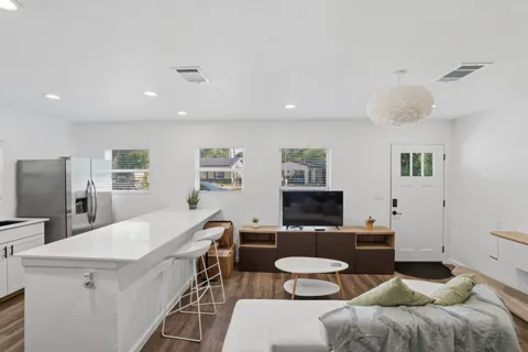 3501 Grayson Lane