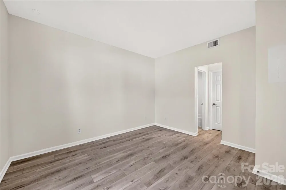 301 Queens Road #106 Charlotte, NC 28204