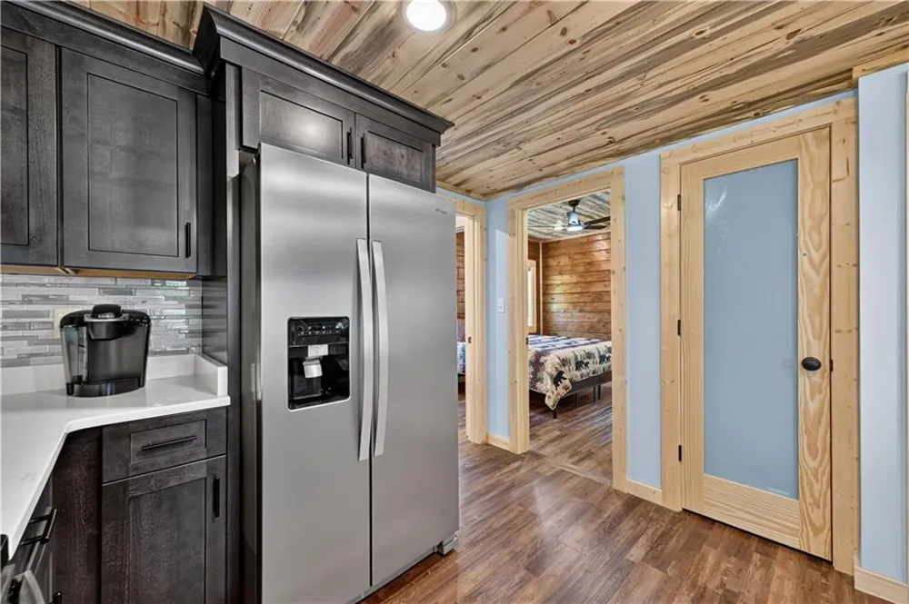 196 Jakes Landing Way Ellijay, GA 30540
