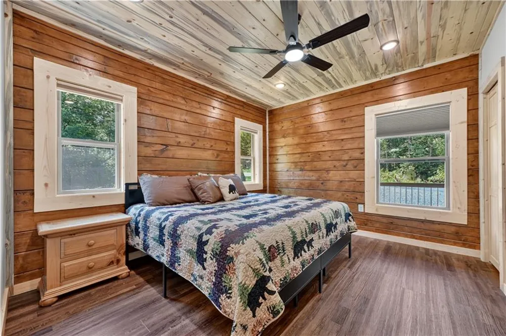 196 Jakes Landing Way Ellijay, GA 30540