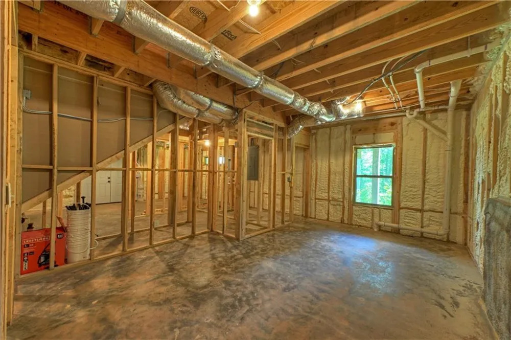 196 Jakes Landing Way Ellijay, GA 30540