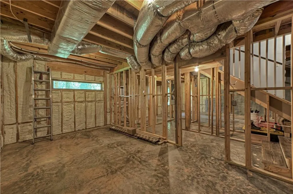 196 Jakes Landing Way Ellijay, GA 30540