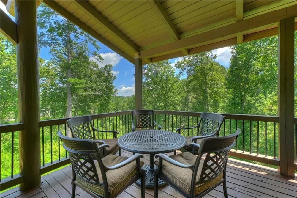 196 Jakes Landing Way Ellijay, GA 30540