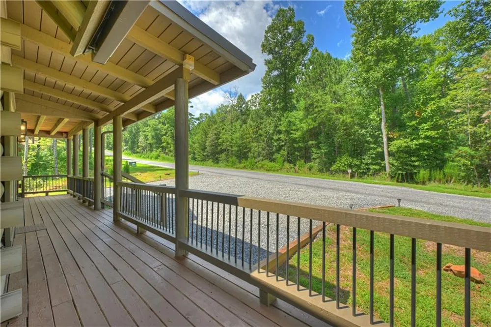 196 Jakes Landing Way Ellijay, GA 30540