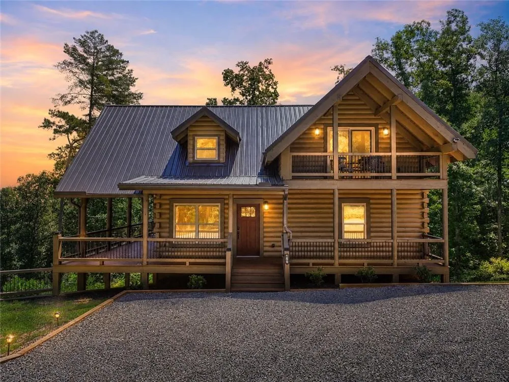 196 Jakes Landing Way Ellijay, GA 30540