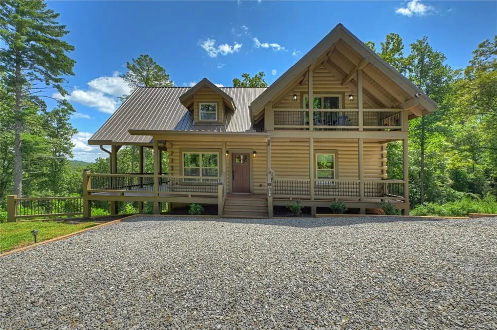 196 Jakes Landing Way Ellijay, GA 30540