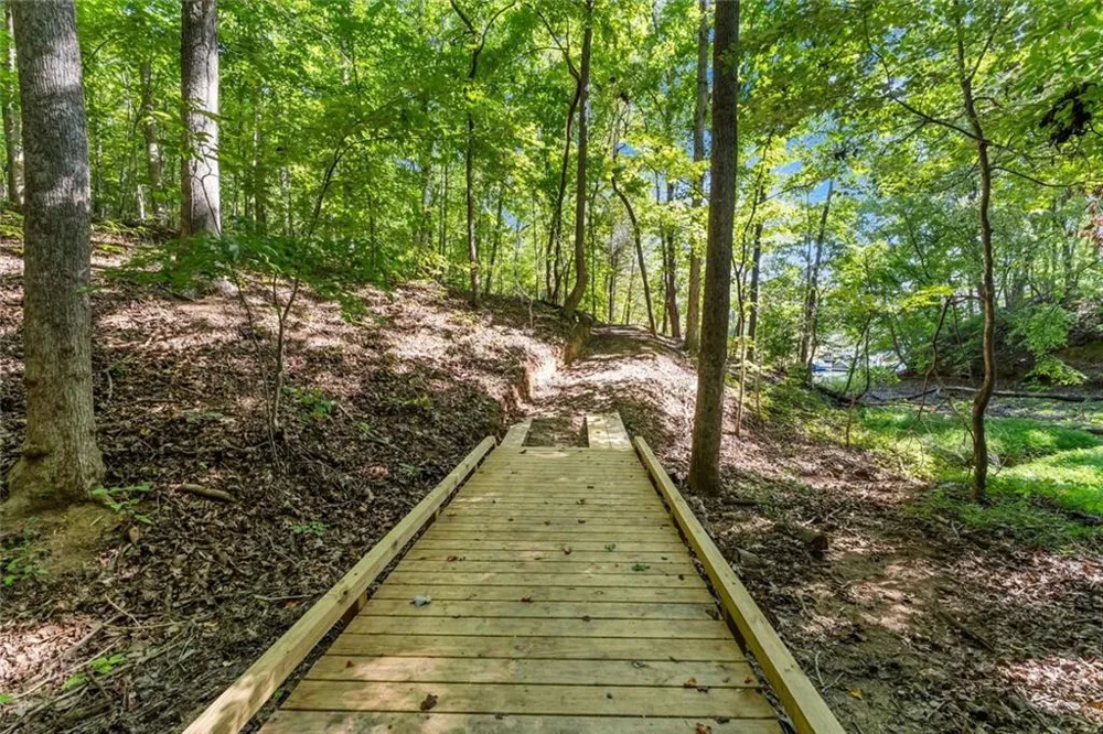4785 Perry Road Gainesville, GA 30506